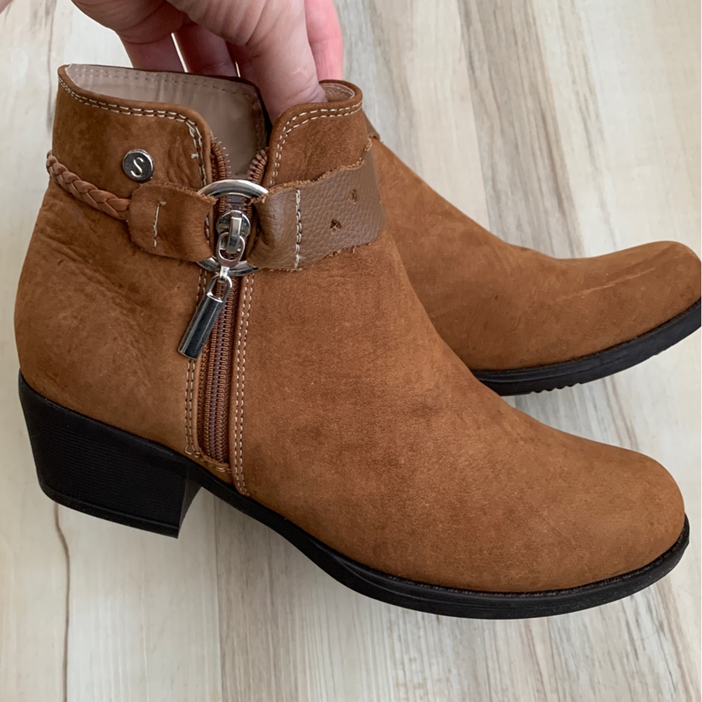 New suede leather booties 7.5